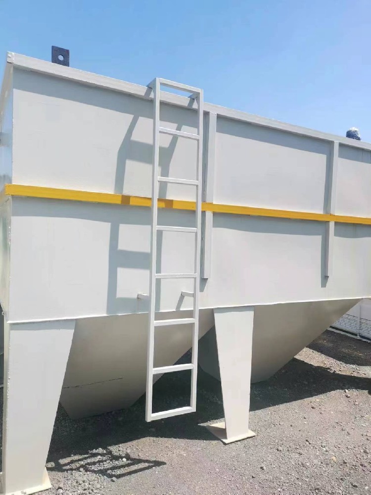 湖南衡陽(yáng)市食品加工廠污水處理一體化設(shè)備確保污水達(dá)標(biāo)排放可解決環(huán)境污染問(wèn)題